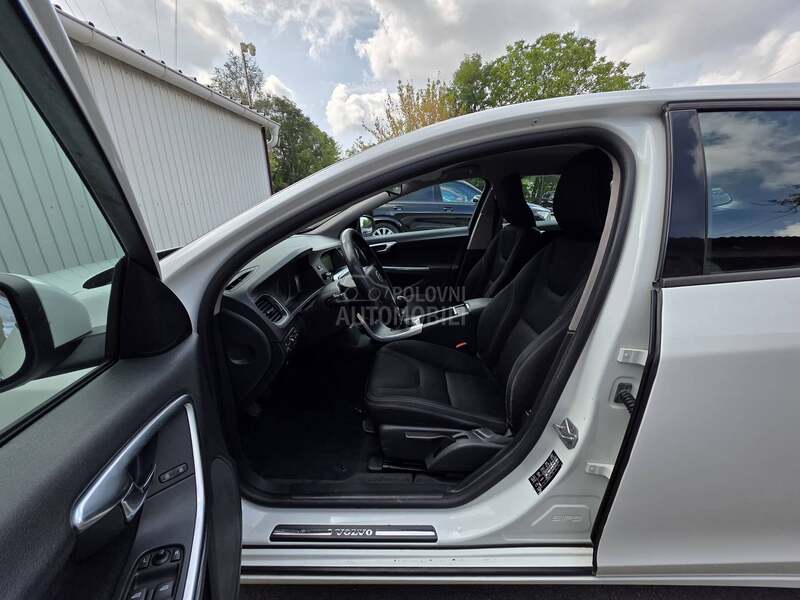Volvo V60 1.6 D2