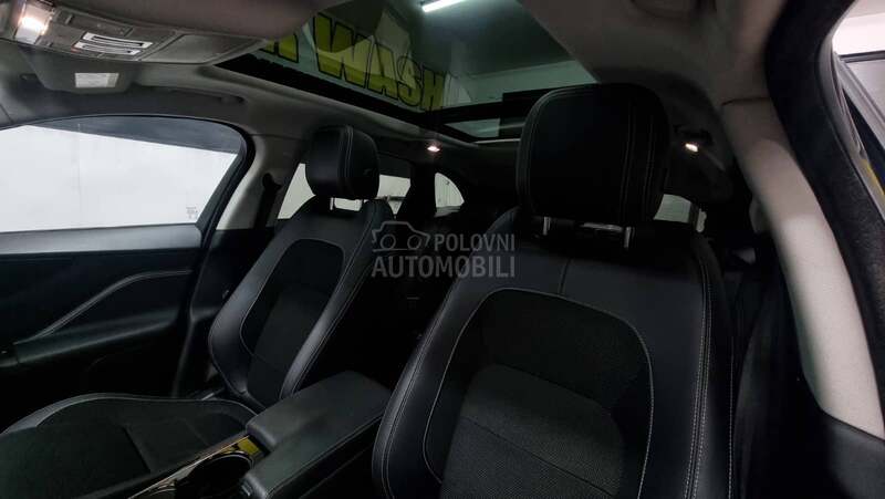 Jaguar F pace 1999