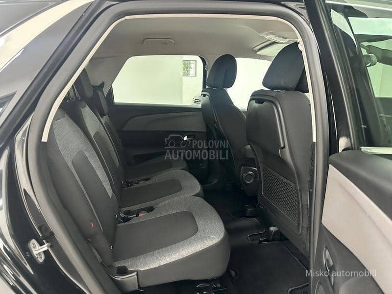 Citroen C4 SpaceTourer 1.5 HDI Aut Virt Kam Citroen C4 SpaceTourer 1.5 HDI Aut Virt Kam