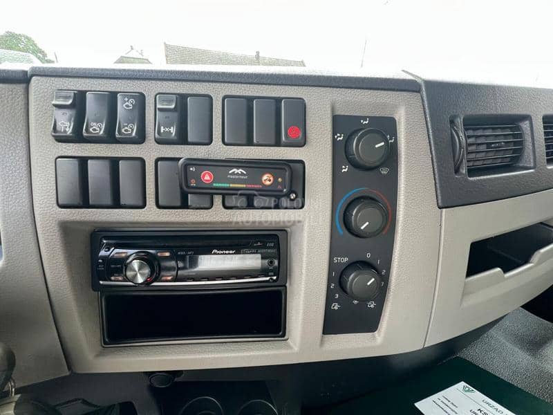 Volvo FE 320 HIAB 122B 2 DUO