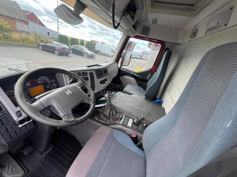 Volvo FE 320 HIAB 122B 2 DUO