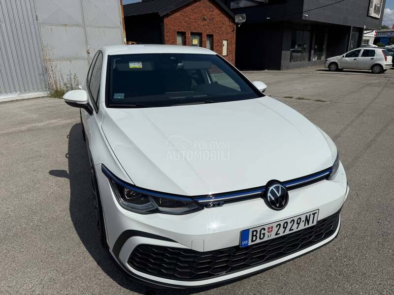 Volkswagen Golf 8 GTE 245 IQ LIGHT