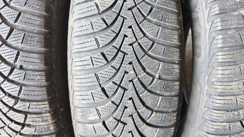Goodyear 205/60 R16 Zimska