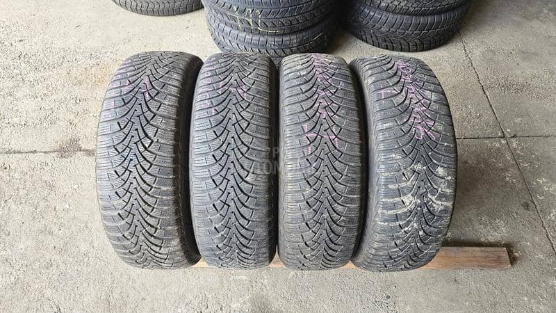 Goodyear 205/60 R16 Zimska