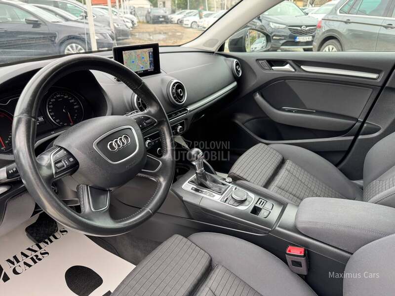 Audi A3 1.6 TDI S-LINE