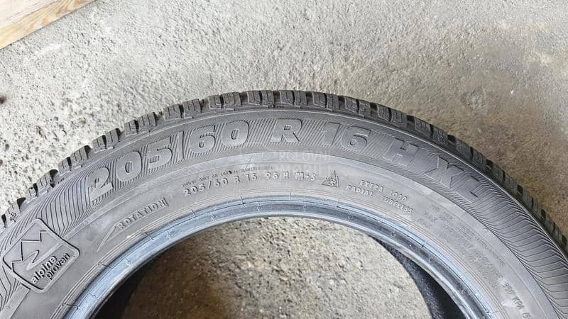 Semperit 205/60 R16 Zimska