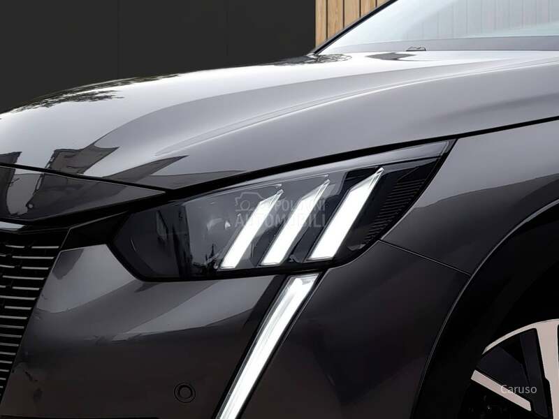 Peugeot 208 1.2 GT Line 130 AT