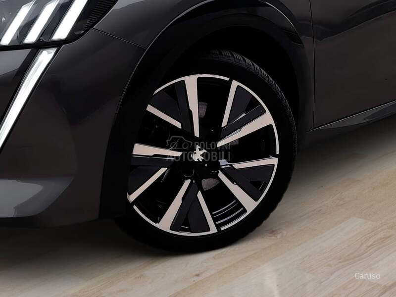 Peugeot 208 1.2 GT Line 130 AT