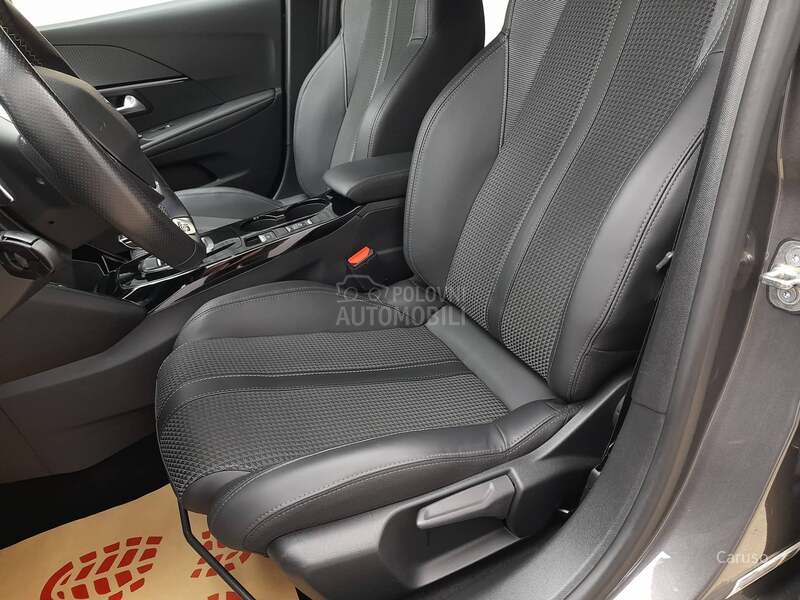 Peugeot 208 1.2 GT Line 130 AT