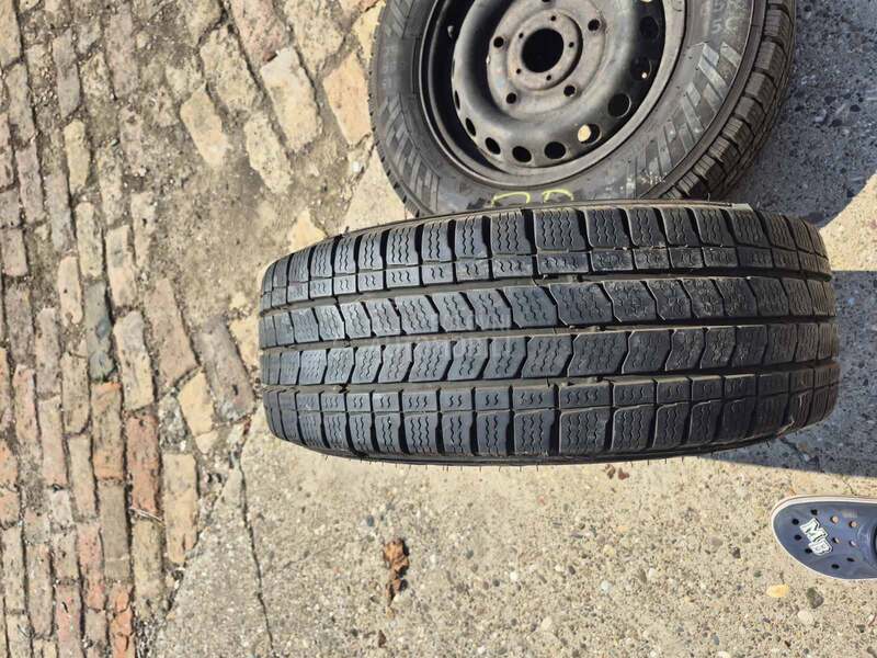 Kleber 215/65 R15 Zimska