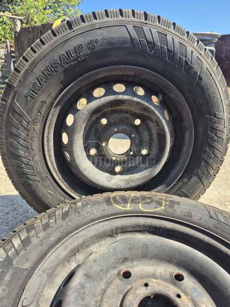 Kleber 215/65 R15 Zimska