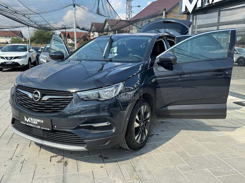 Opel Grandland X 1.2 TURBO