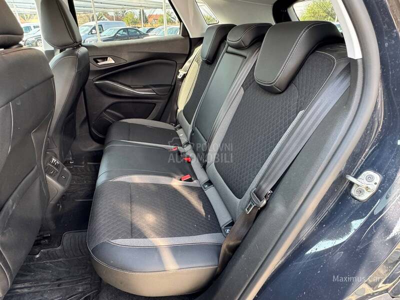 Opel Grandland X 1.2 TURBO