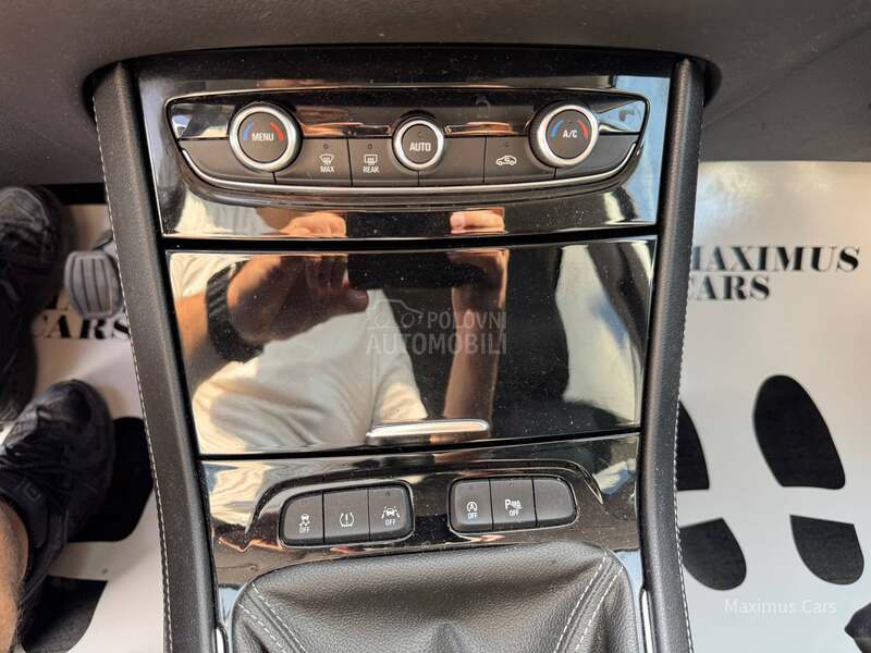 Opel Grandland X 1.2 TURBO