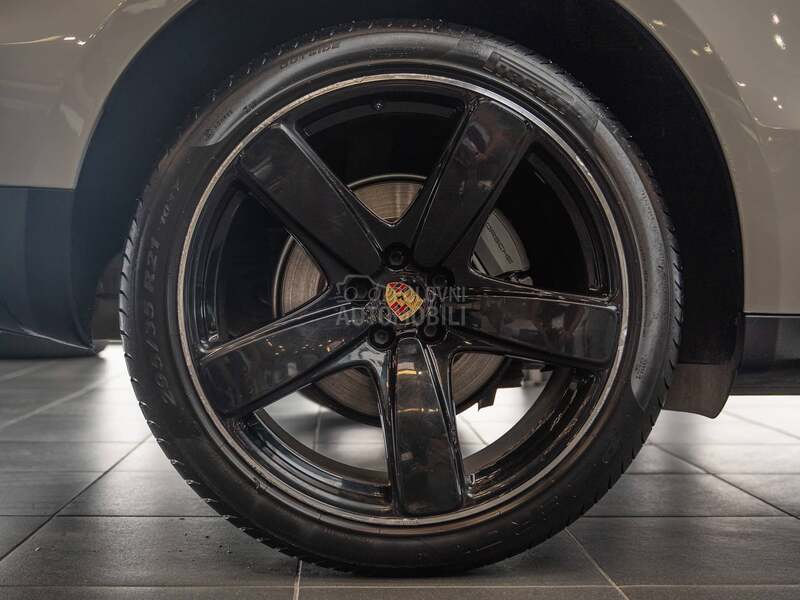 Porsche Macan S