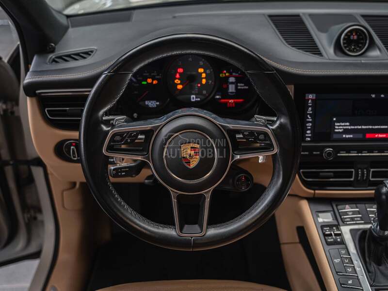 Porsche Macan S