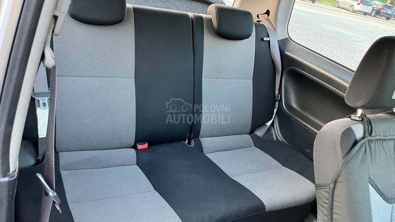 Daihatsu Cuore 