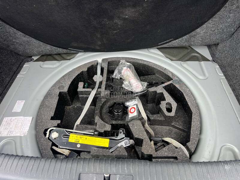 Volkswagen Golf 6 1.6TDI  N A V I
