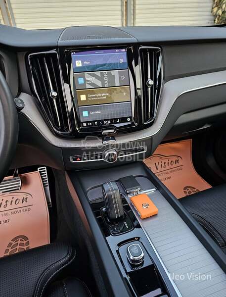 Volvo XC60 2.0 B4 R-Design