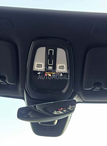 Volvo XC60 2.0 B4 R-Design