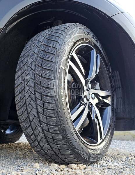 Volvo XC60 2.0 B4 R-Design