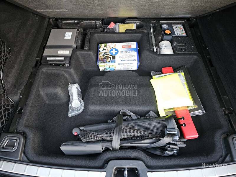 Volvo XC60 2.0 B4 R-Design