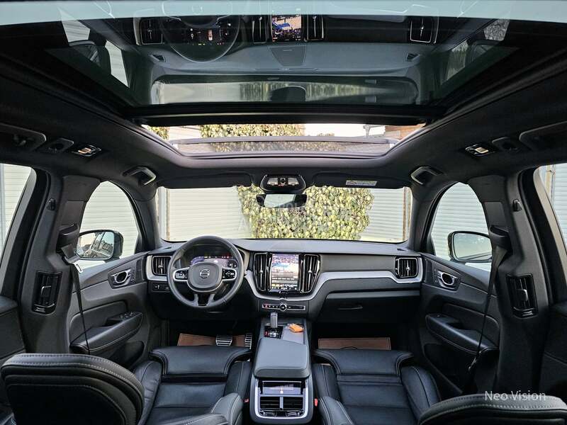 Volvo XC60 2.0 B4 R-Design