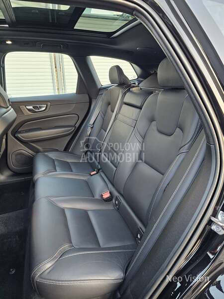 Volvo XC60 2.0 B4 R-Design