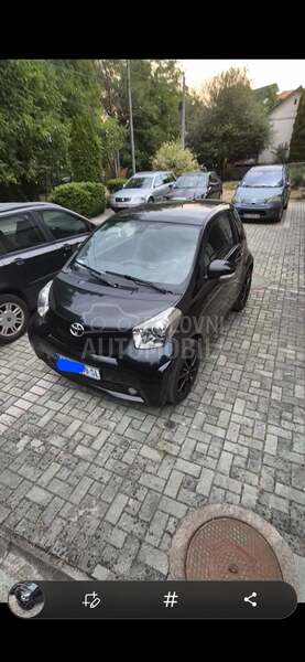 Toyota iQ 