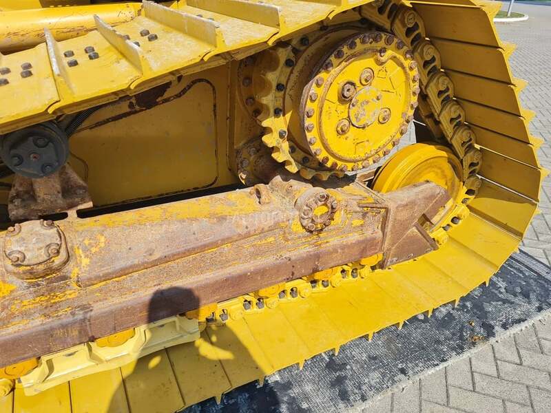 CAT D5N LGP  RENT / PRODAJA