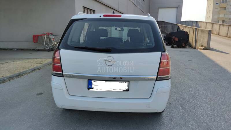 Opel Zafira 