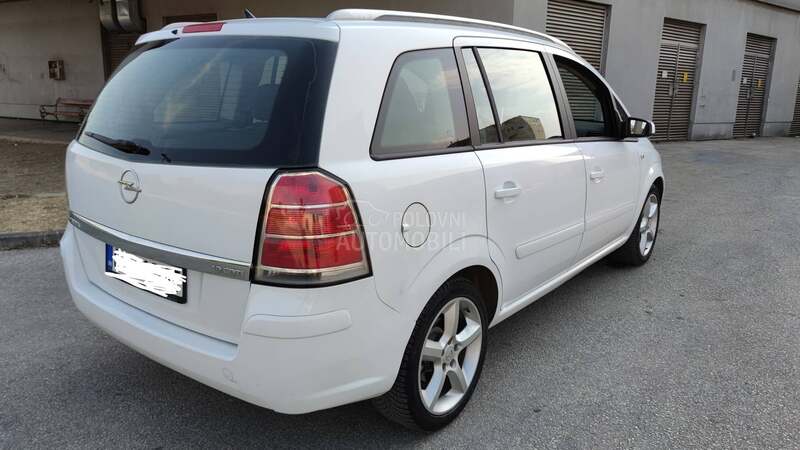 Opel Zafira 