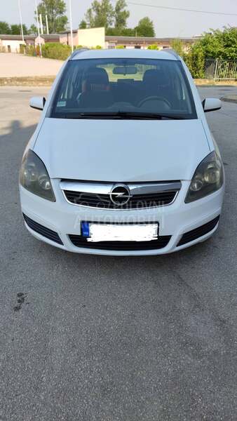 Opel Zafira 