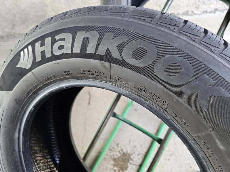 Hankook 235/65 R17 Zimska