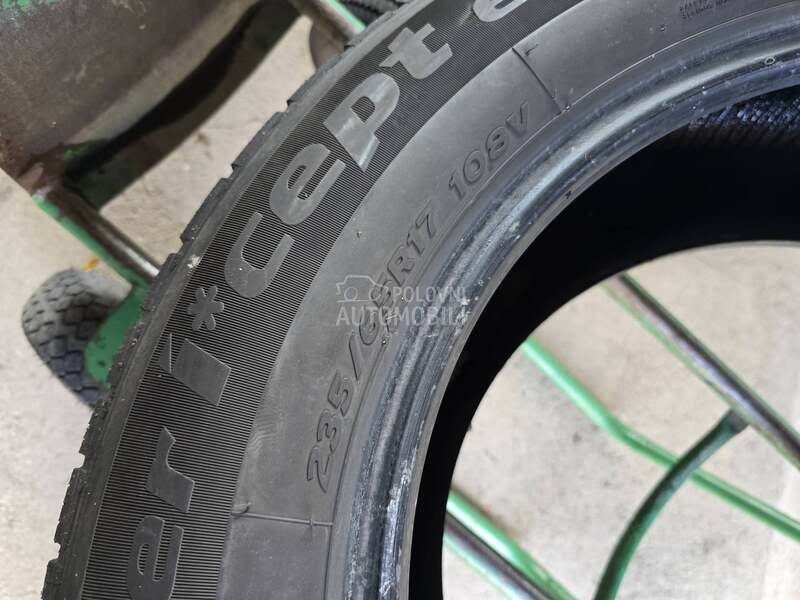 Hankook 235/65 R17 Zimska