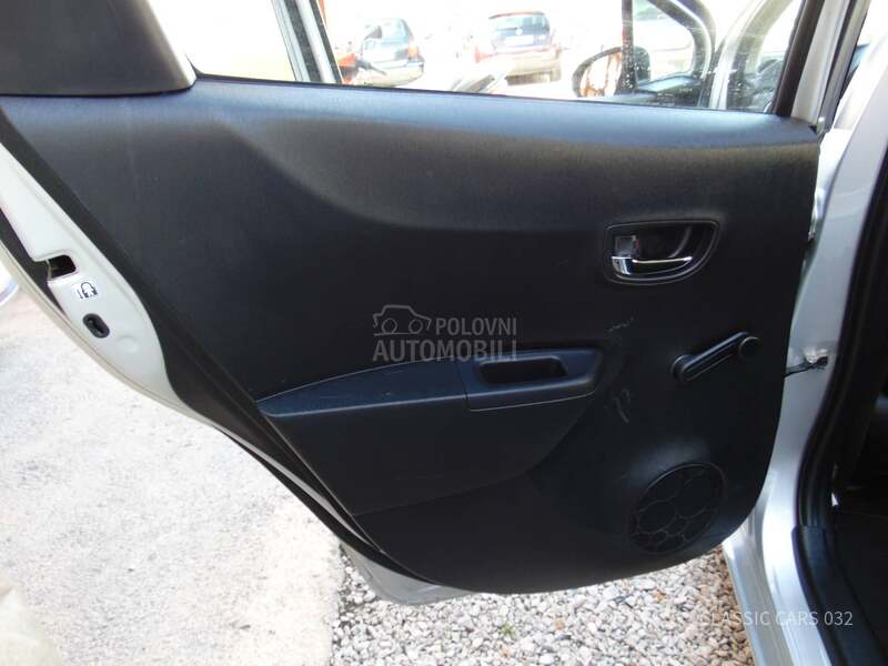 Toyota Yaris 1.0 VVTi