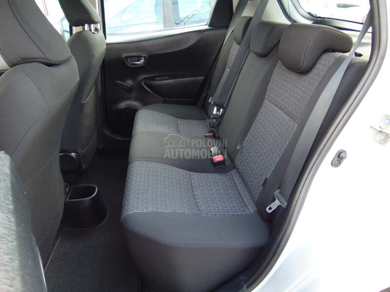 Toyota Yaris 1.0 VVTi