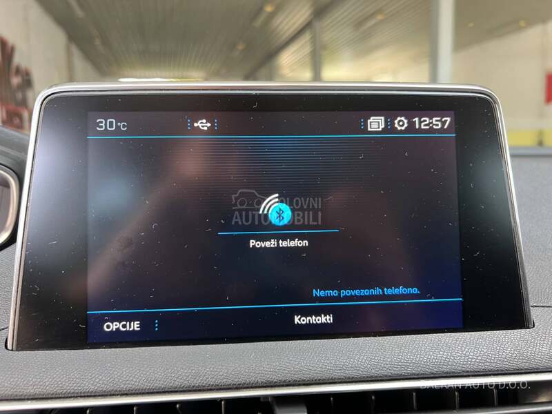 Peugeot 3008 1.5 HDI/NAV/LED