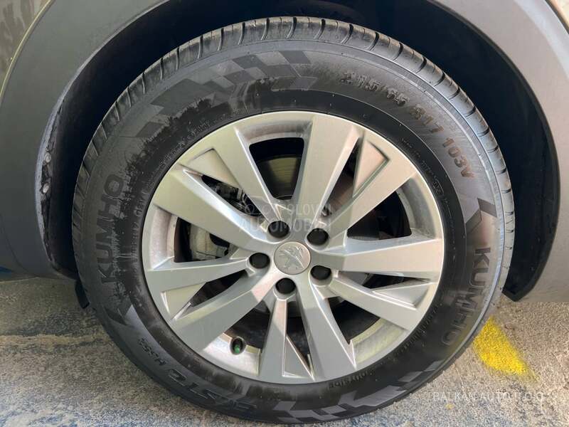 Peugeot 3008 1.5 HDI/NAV/LED