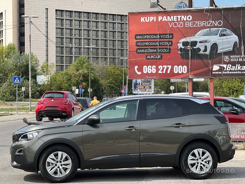 Peugeot 3008 1.5 HDI/NAV/LED