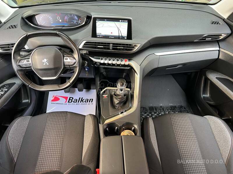 Peugeot 3008 1.5 HDI/NAV/LED