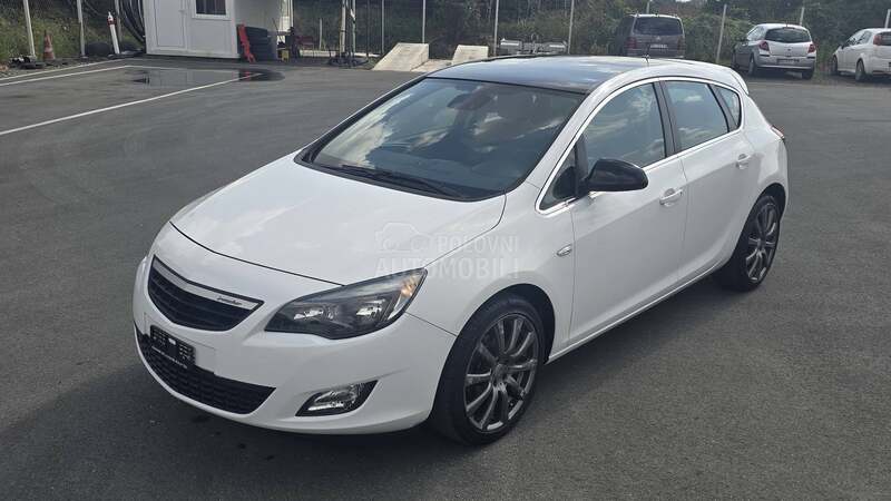 Opel Astra J 1.4 T