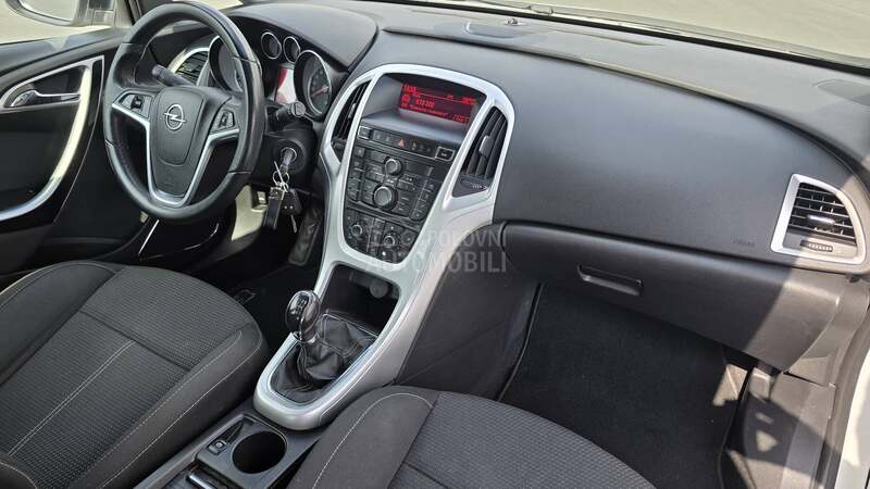 Opel Astra J 1.4 T