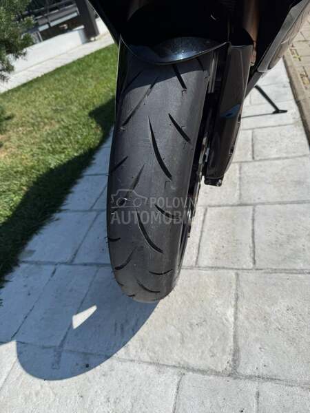 Suzuki gsxr 1000 K6 CH