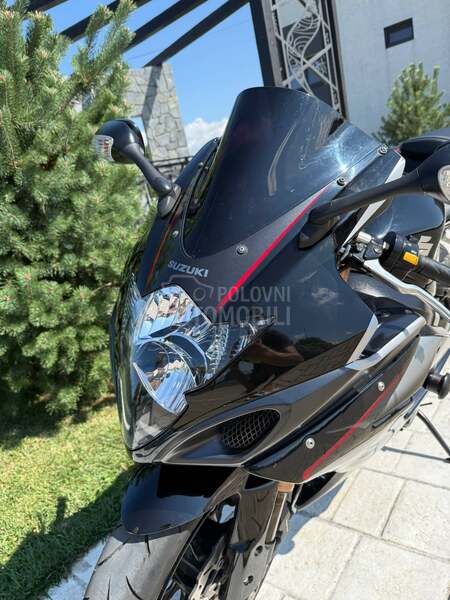 Suzuki gsxr 1000 K6 CH
