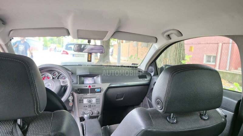 Opel Astra H GTC