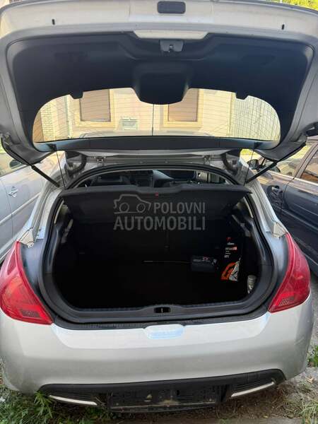 Peugeot 308 -  kompletan auto u delovima