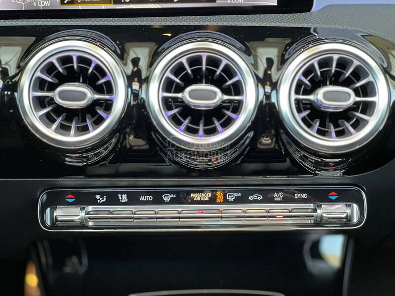 Mercedes Benz CLA 200 AMG PANO