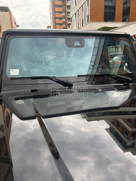 Mercedes Benz G 400 