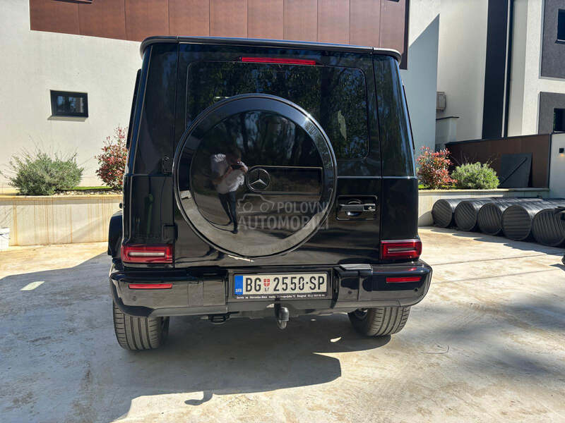 Mercedes Benz G 400 